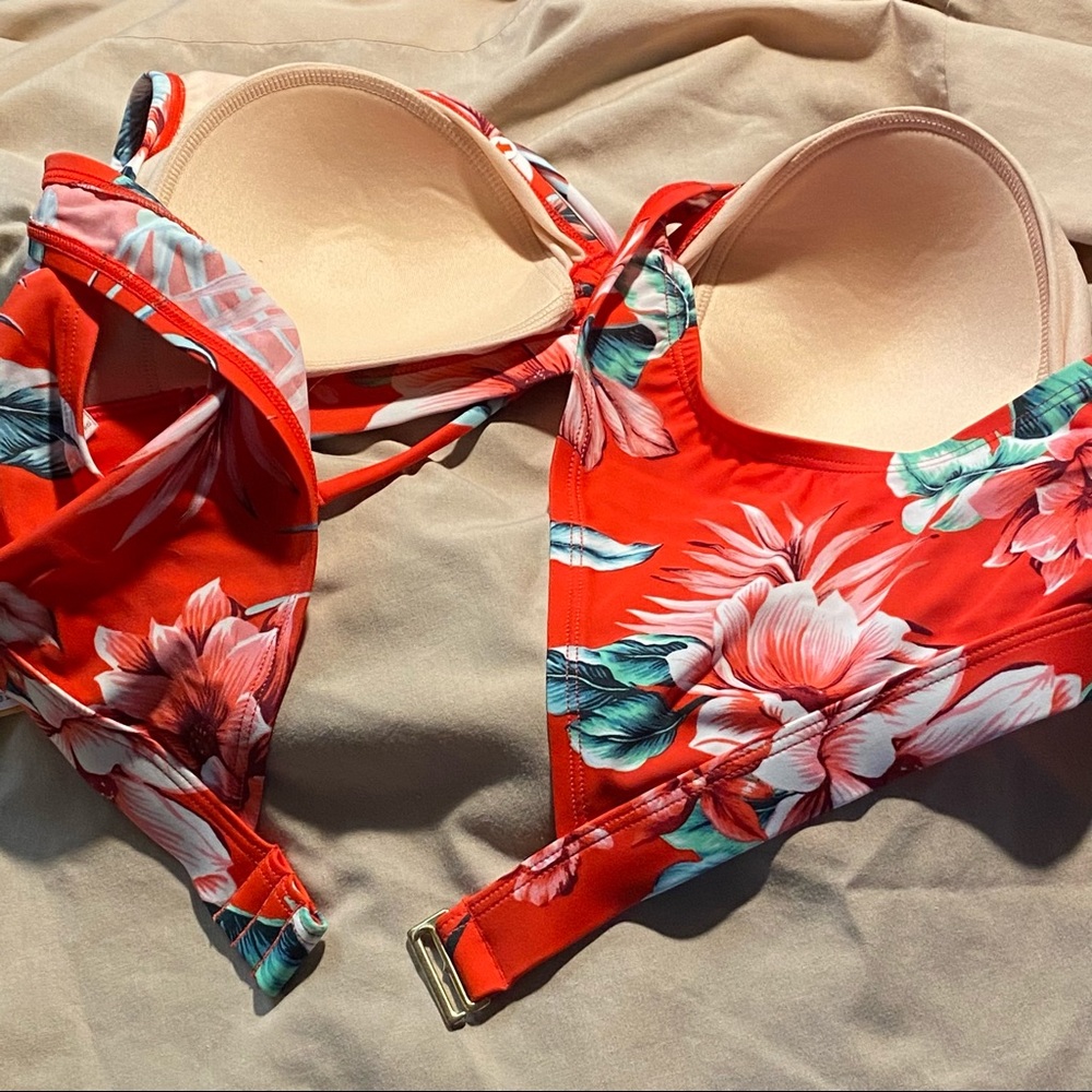 Kona Sol Red Floral Keyhole Bikini Top XL - Picture 5 of 7